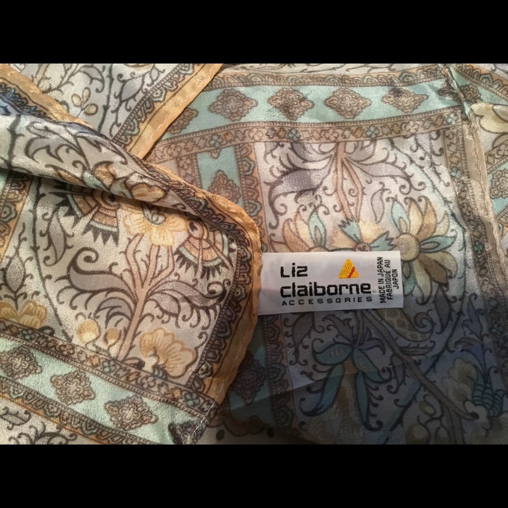 Scarf - Picture 2 of 3